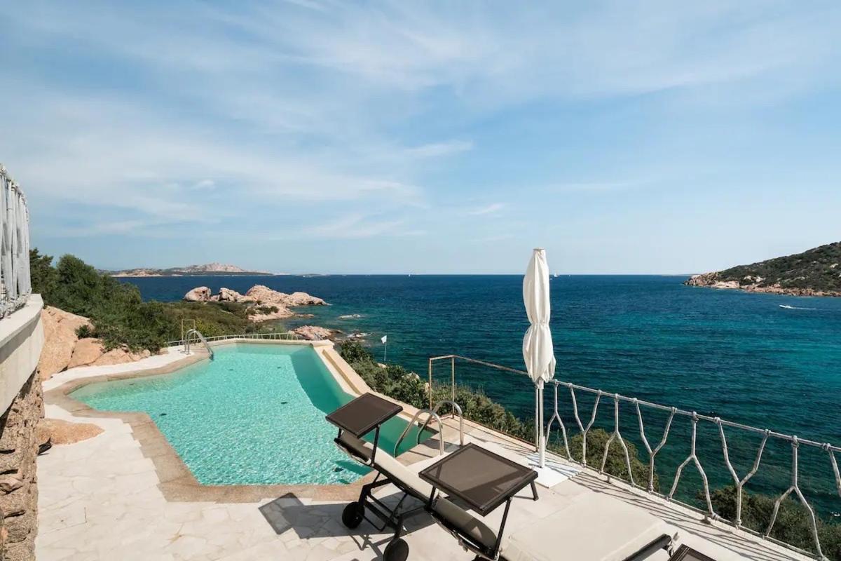 Villa Sul Mare Con Piscina E Jacuzzi Privata Baja Sardinia Eksteriør bilde