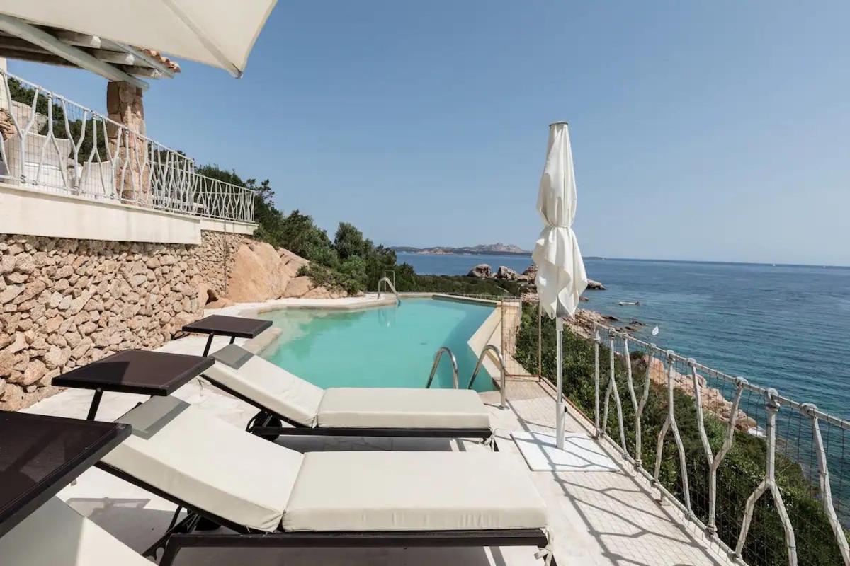 Villa Sul Mare Con Piscina E Jacuzzi Privata Baja Sardinia Eksteriør bilde