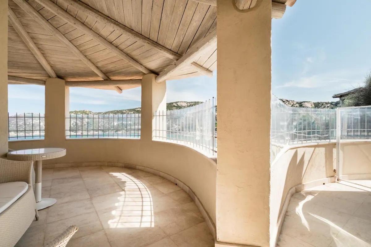 Villa Sul Mare Con Piscina E Jacuzzi Privata Baja Sardinia Eksteriør bilde