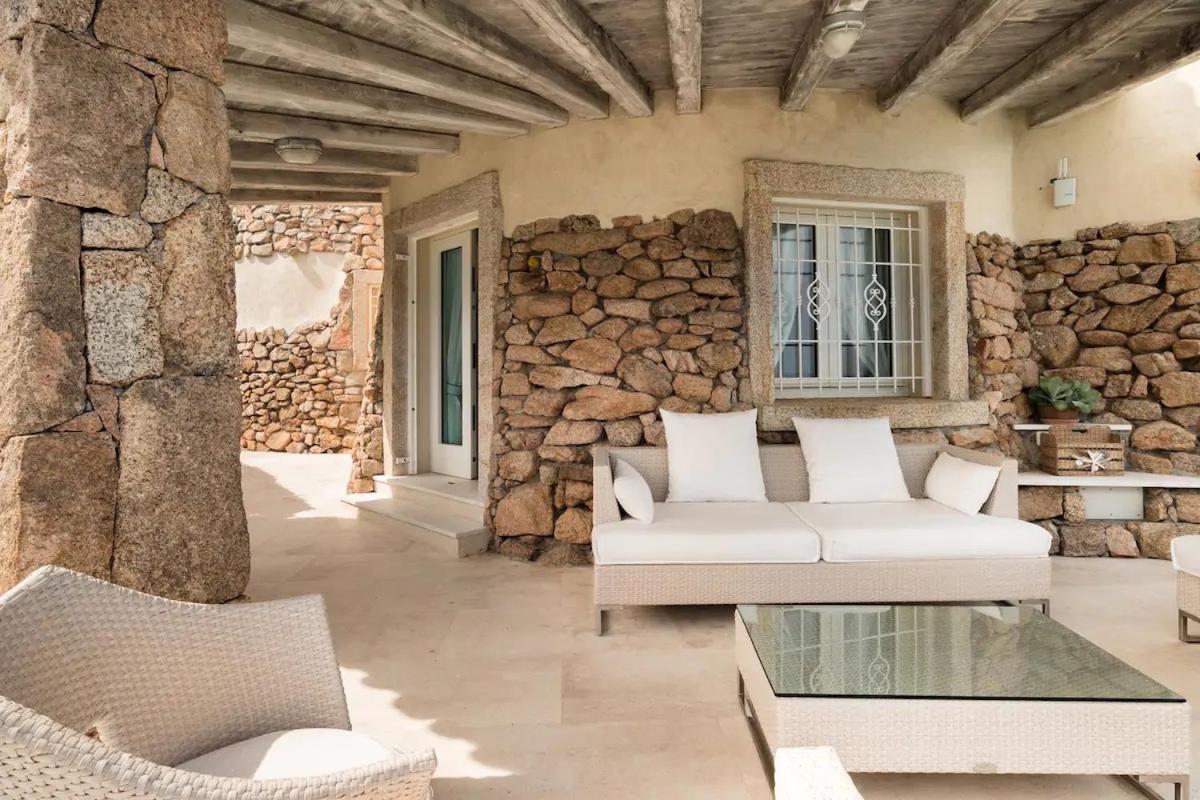 Villa Sul Mare Con Piscina E Jacuzzi Privata Baja Sardinia Eksteriør bilde